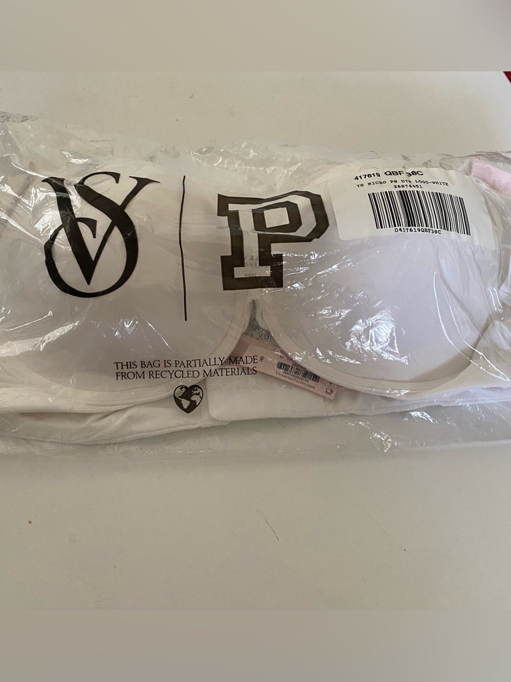 Victoria’s Secret T-shirt Bra Perfect Shape Full Coverage Bra White Size 38C NEW